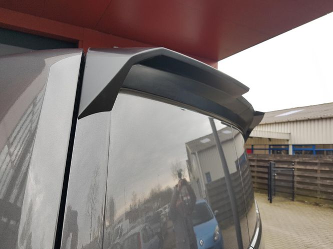 Hovedbilde PU-Semi Rigid Takspoiler Ulakkert NB. ULAKKERT | Custom 2024 / Transporte+