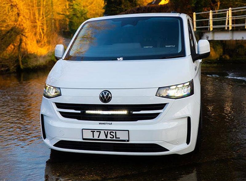 Lazer® Grillkit med Linear 18 Elite Volkswagen Transporter T7 2025-