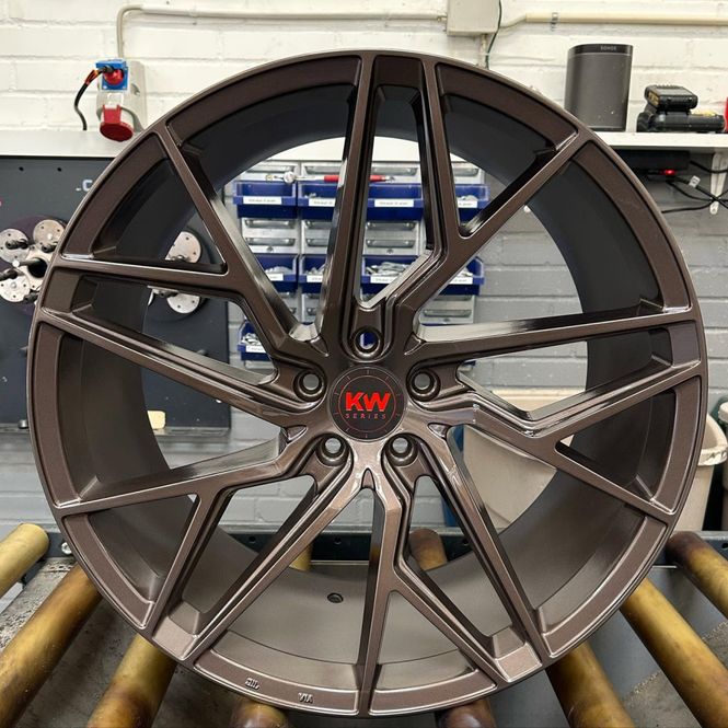 Hovedbilde KW S31 9x21 / 10.5x21 5x120 Yokohama 255/295 Gloss Bronze 